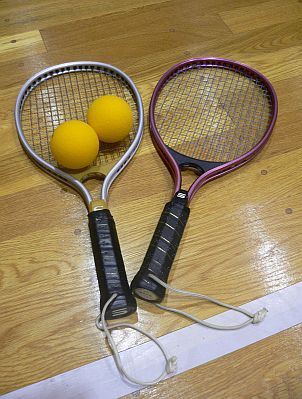 フレッシュテニスを楽しんで　　笹川地区の体育館にて　　07.2.3の画像