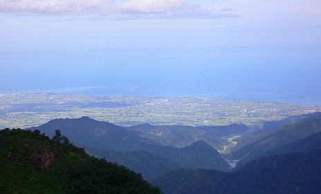 今朝の黒部川東側、朝日町・入善町を眺めるの画像