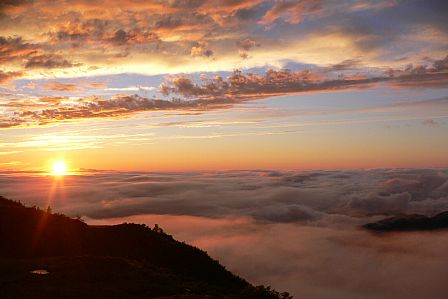 夕陽が沈む頃　　　05.8.23の画像