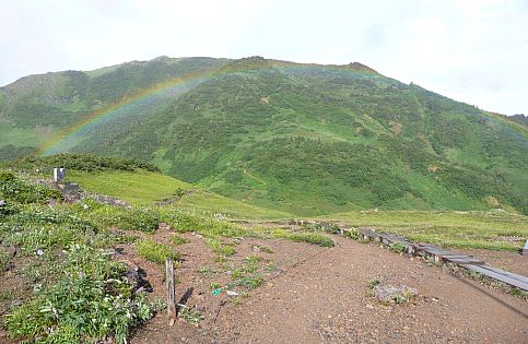 昨日の夕方４時過ぎ、「天気雨」が少し降った後の画像