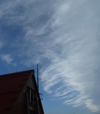 今朝の雲　　　朝、６時４０分頃の画像